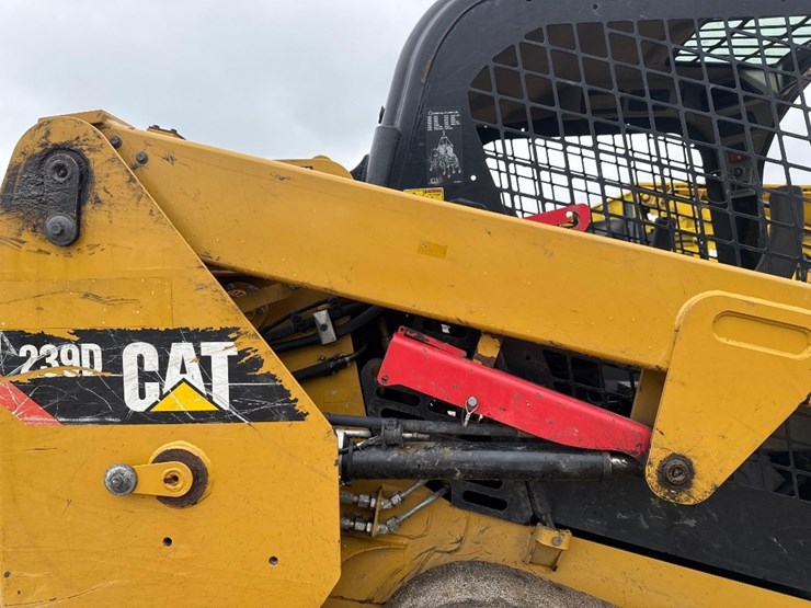 2018-caterpillar-239d-image-20