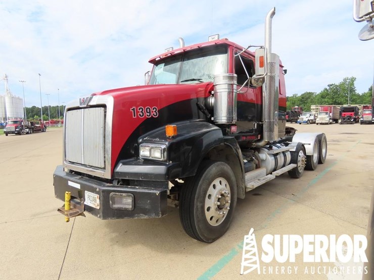 2011-western-star-4900-image-1