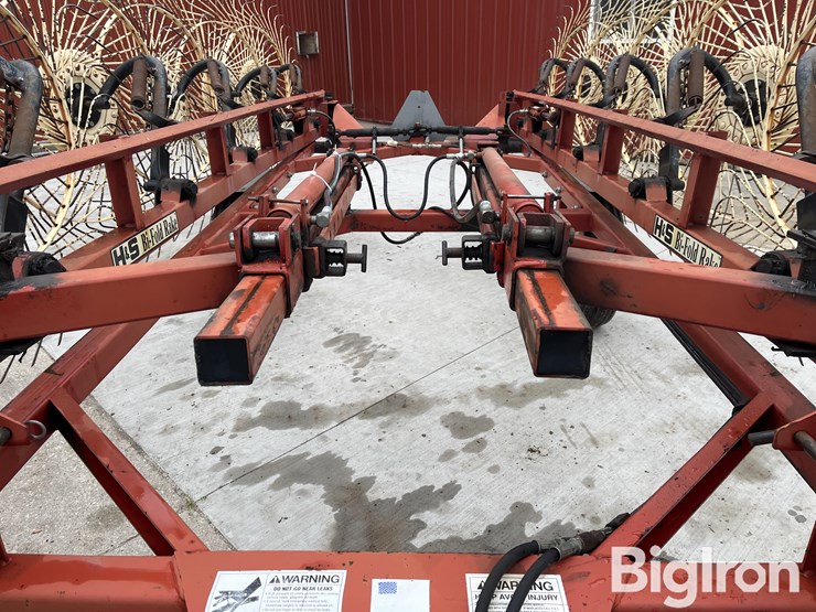 h&s-bifold12hyd-12-wheel-double-wheel-rake-image-11