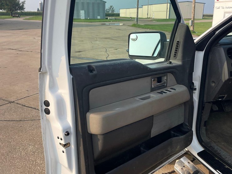 2010-ford-f150-xl-image-33