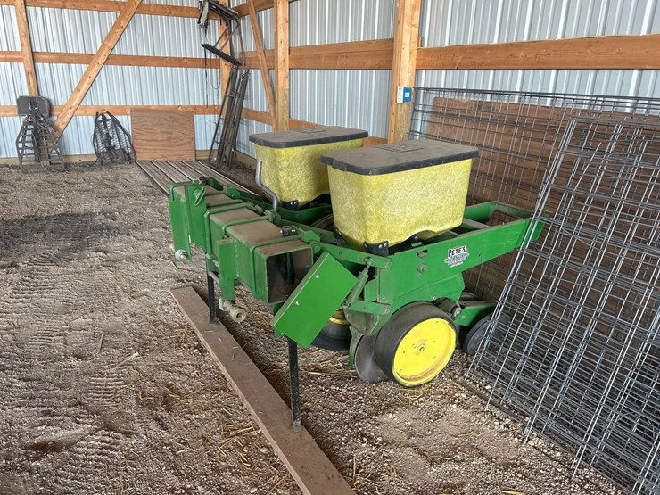 john-deere-7000-image-1