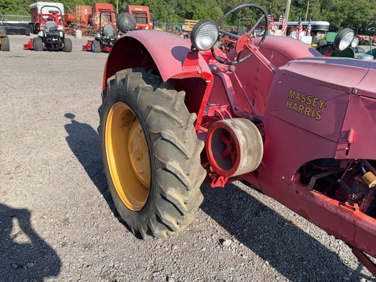 massey-ferguson-102-image-7