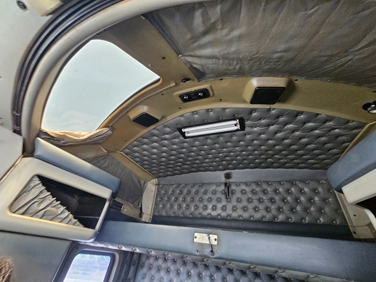 2000-kenworth-w900-image-75