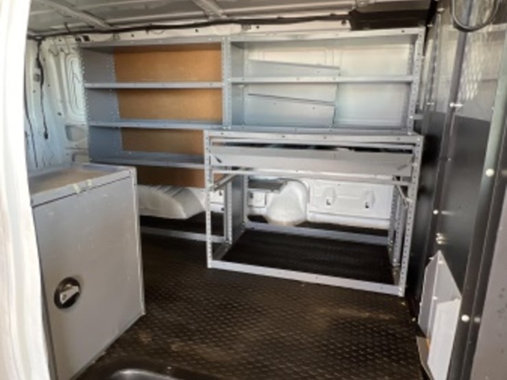 2012-ford-cargo-image-10