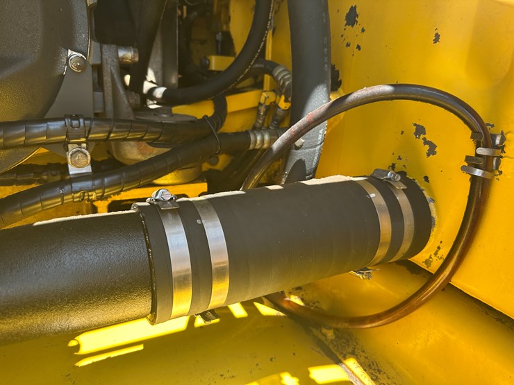 komatsu-pc200-image-56