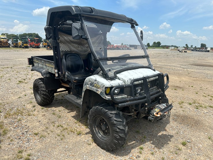 john-deere-gator-image-2