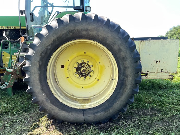 john-deere-8400-image-37