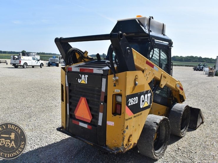 2018-caterpillar-262d-image-19