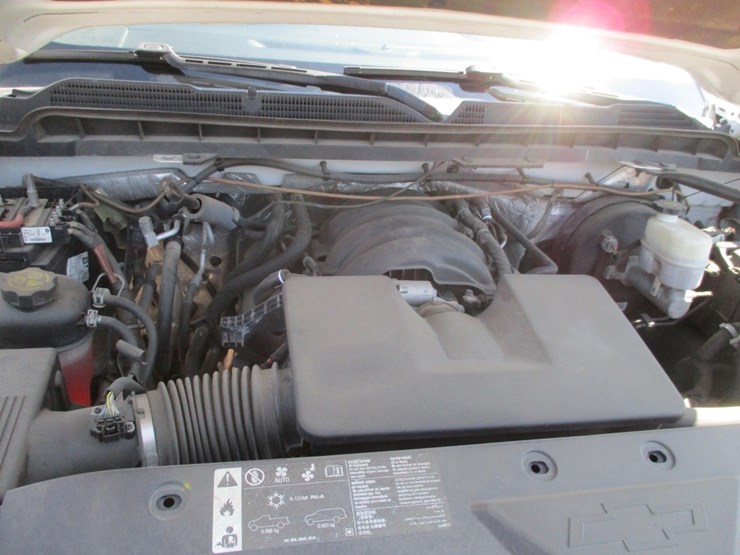 2017-chevrolet-1500-image-5