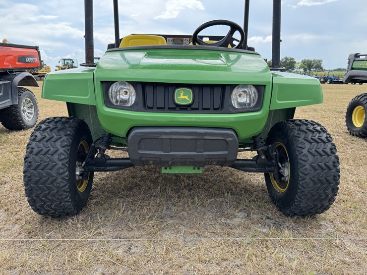 john-deere-gator-image-3