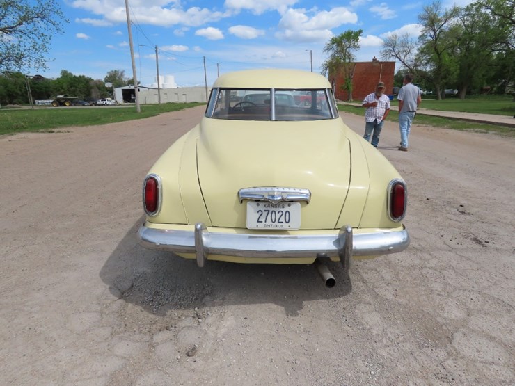 1950-studebaker-champion-coupe-image-8
