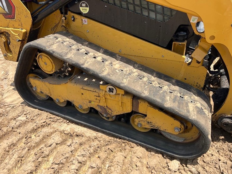 2021-caterpillar-259d3-image-13