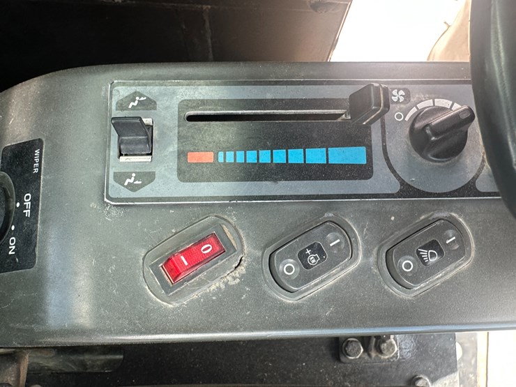 2015-caterpillar-306e-image-59