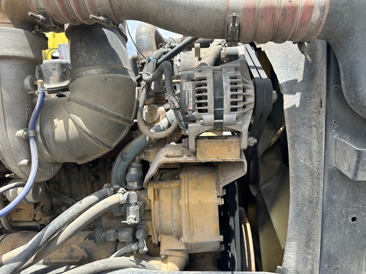 2003-peterbilt-379-image-65