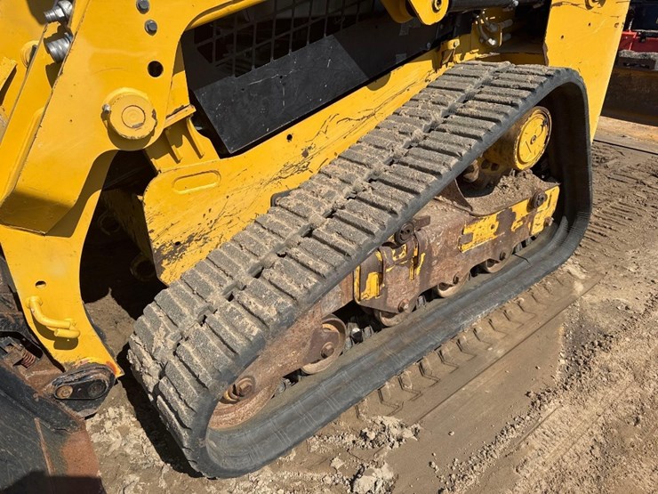 caterpillar-239d-image-8