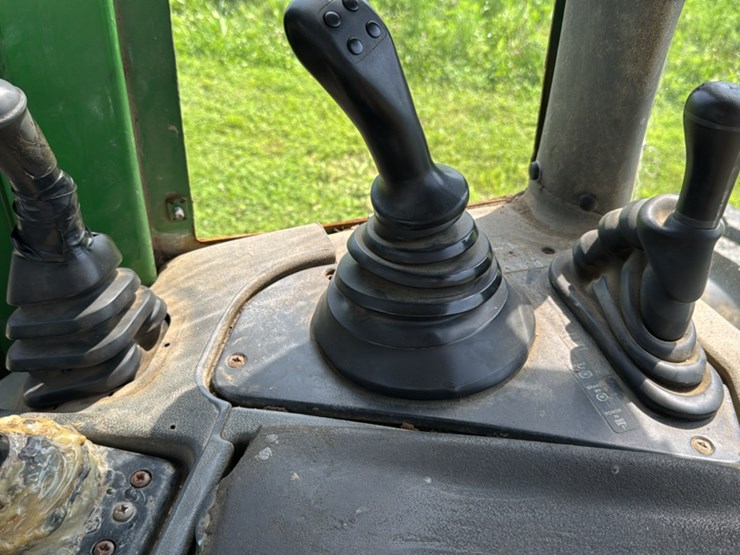 2010-john-deere-2010-image-44