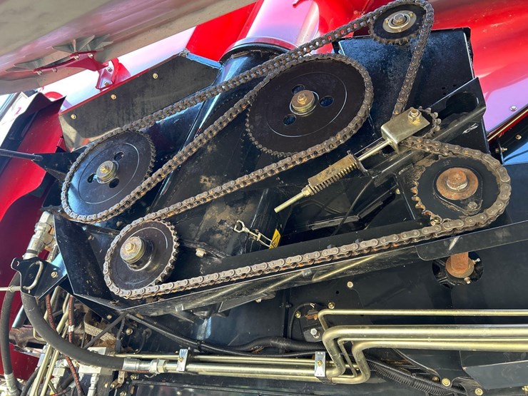 2014-case-ih-5140-image-8