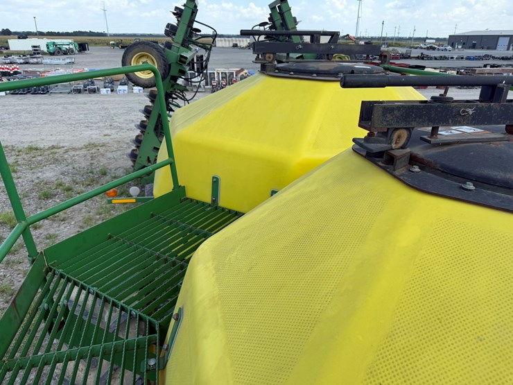 john-deere-1900-image-44