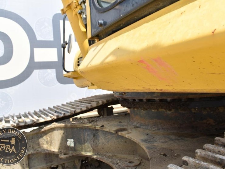 2014-komatsu-pc360-lc-10-image-85