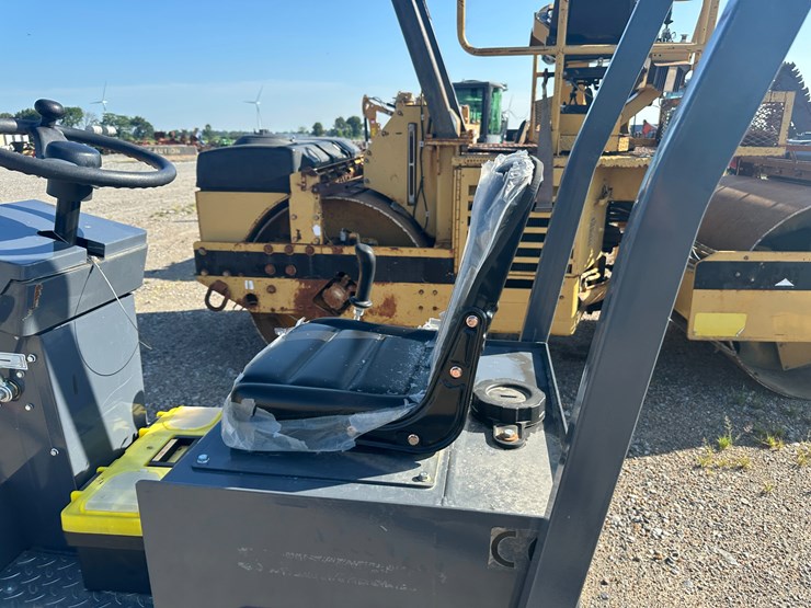 #96-•-2025-sdlool-sl1000-vibratory-compactor-inv#:-30306-image-6