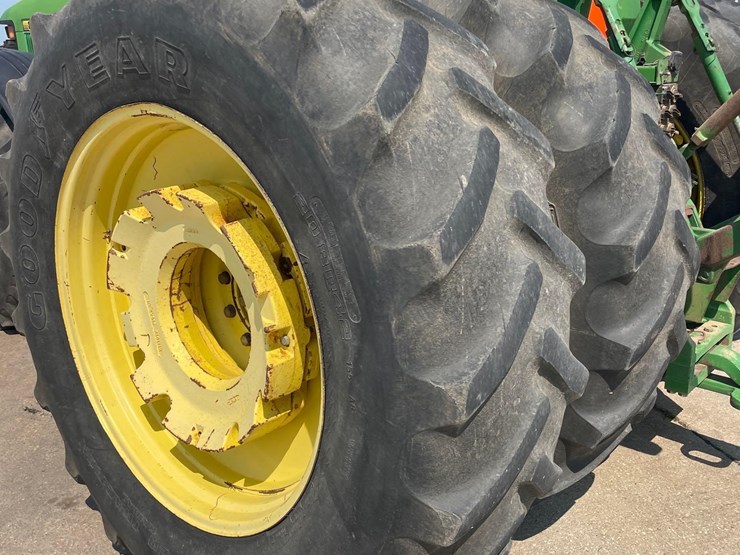 john-deere-8400-image-6