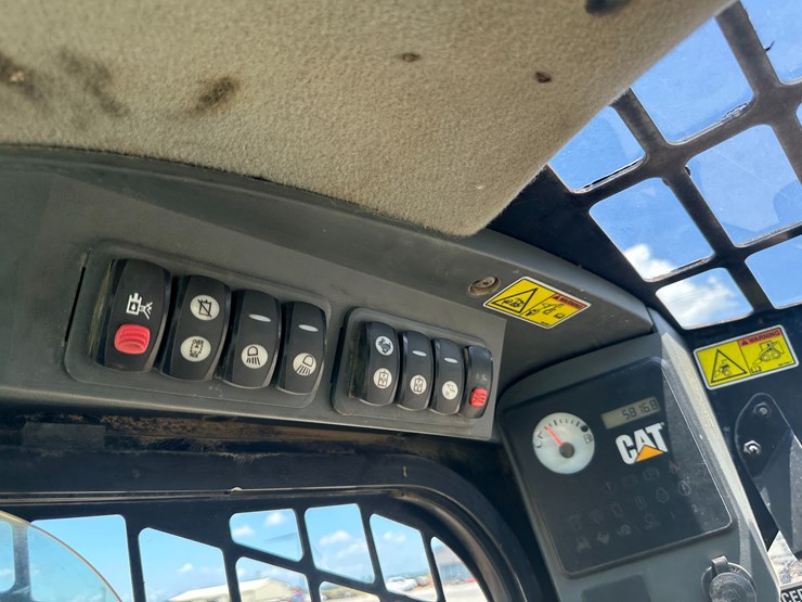 caterpillar-299c-image-53