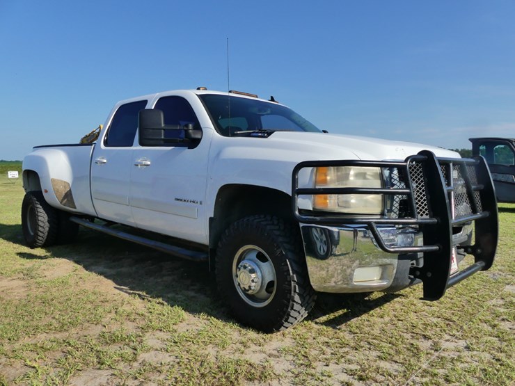 2007-chevrolet-3500-image-1