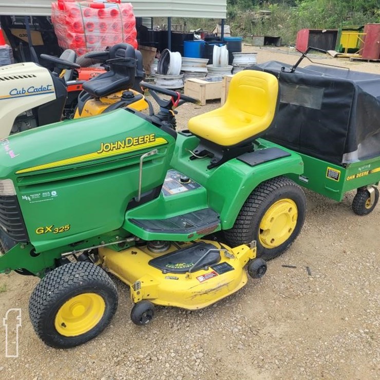 2001 JOHN DEERE GX325