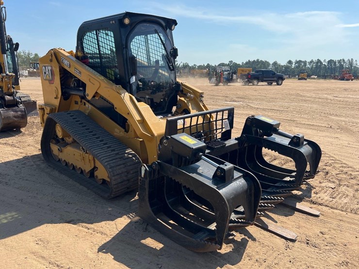 2023-caterpillar-279d3-image-6