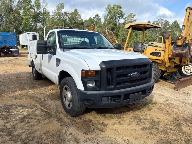 2008-ford-f350-xl-image-1
