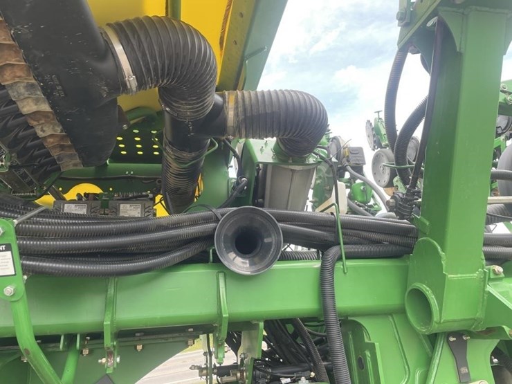 2012-john-deere-1790-image-24