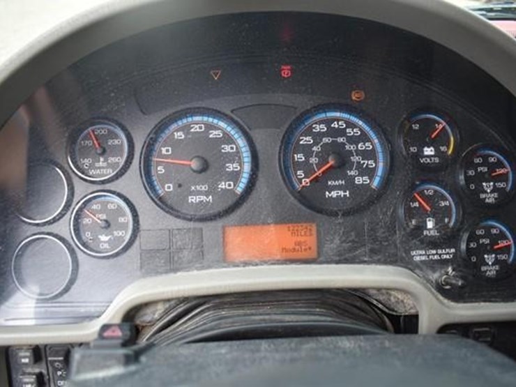 2010-international-durastar-4300-image-17