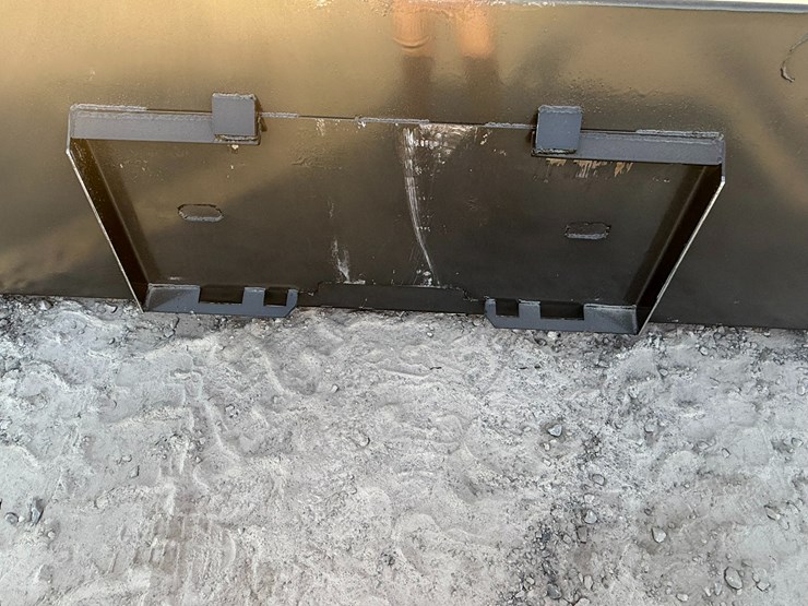 #2084-•-kc-84"-skid-steer-snow/litter-bucket-inv#:-25307-image-5