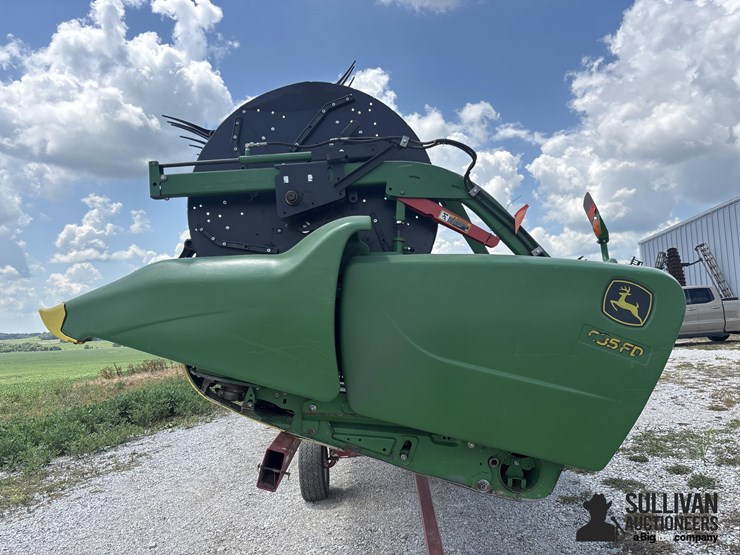 2018-john-deere-635fd-image-8