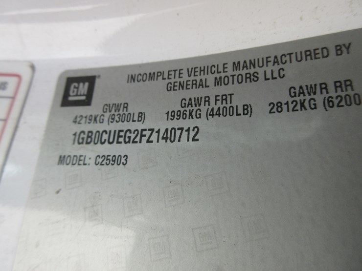 2015-chevrolet-2500hd-image-17
