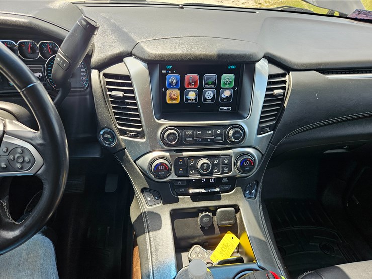 2018-chevrolet-tahoe-image-36