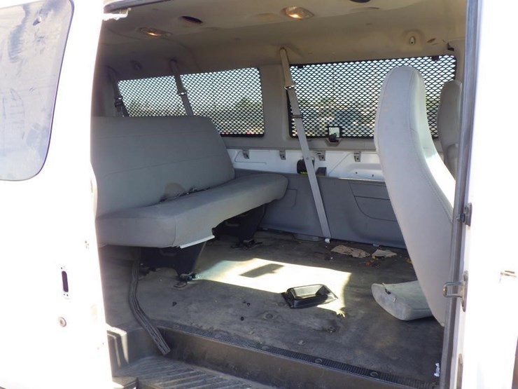 2006-ford-econoline-350-image-8