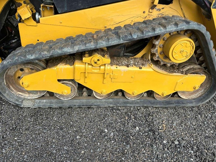 2018-caterpillar-259d-image-26
