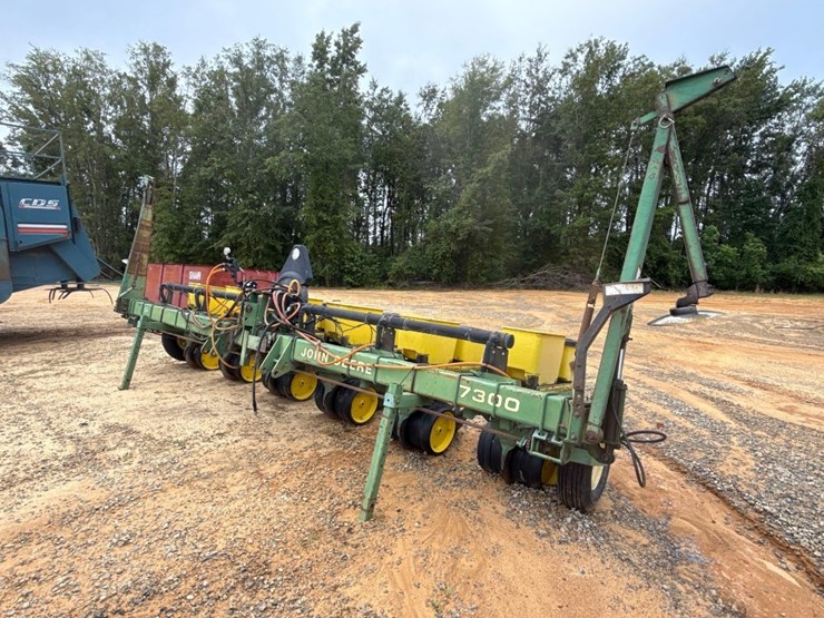 john-deere-6-image-2
