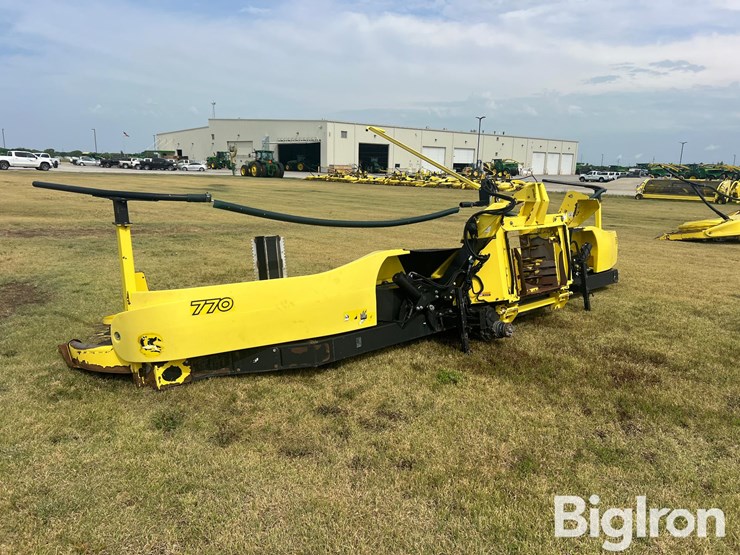 2016-john-deere-770-image-6
