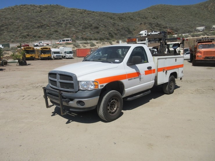 2005-dodge-ram-2500-image-1