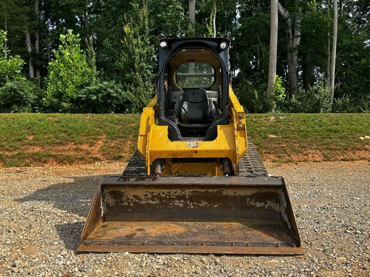 2020-caterpillar-259d3-image-4