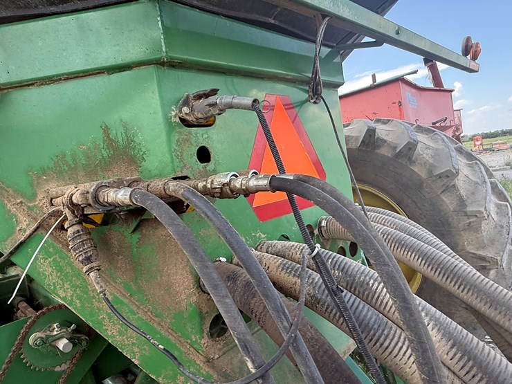 john-deere-1900-image-30