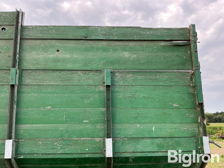 farmhand-forage-wagon-image-14