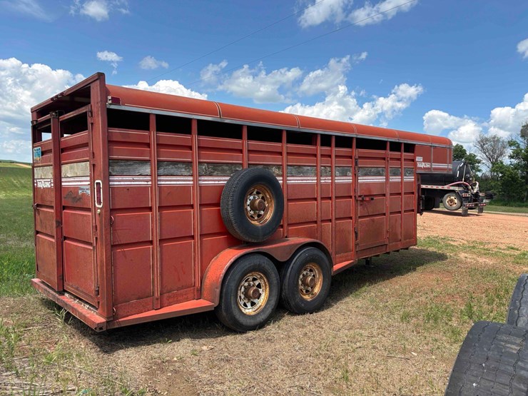 travalong-stock-trailer-image-4