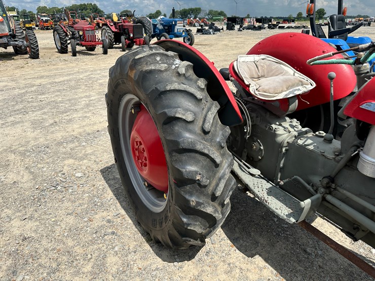 massey-ferguson-30-image-10