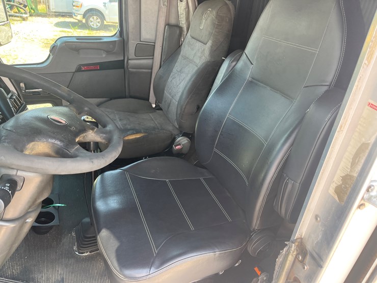 2006-kenworth-t600-image-25
