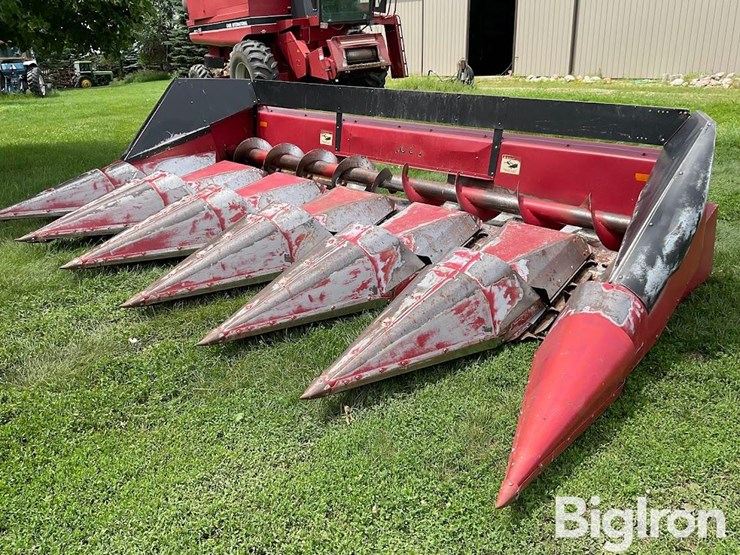 case-ih-1063-image-1