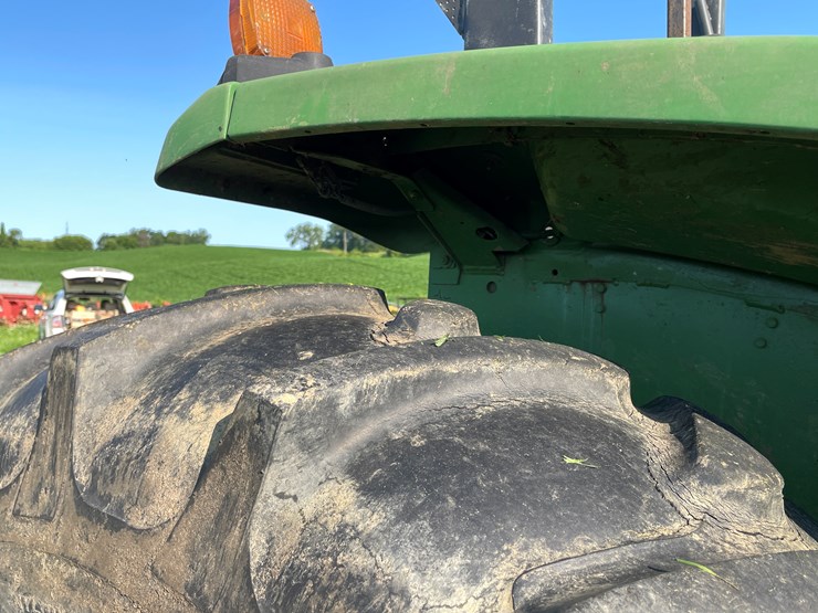 john-deere-6405-image-39