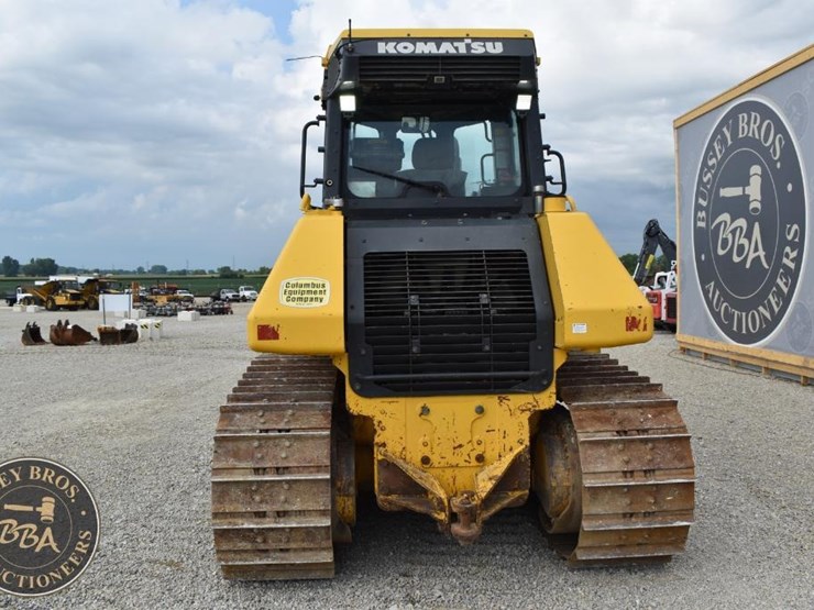 2015-komatsu-d61exi-23-image-13